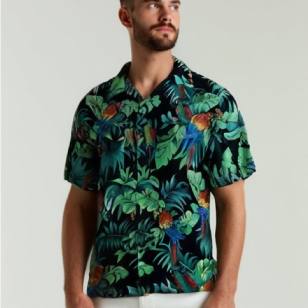 Dolphino Parrothead Casual Button Down Men's‎ Hawaiian Shirt -- L